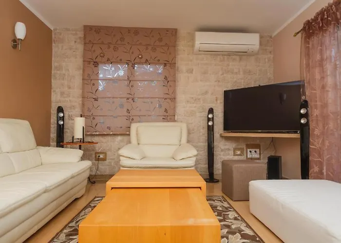 Luxury Near Bacvice Split