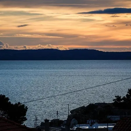 Luxury Near Bacvice Beach Apartment *