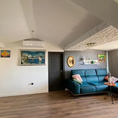 Luxury Near Bacvice Beach