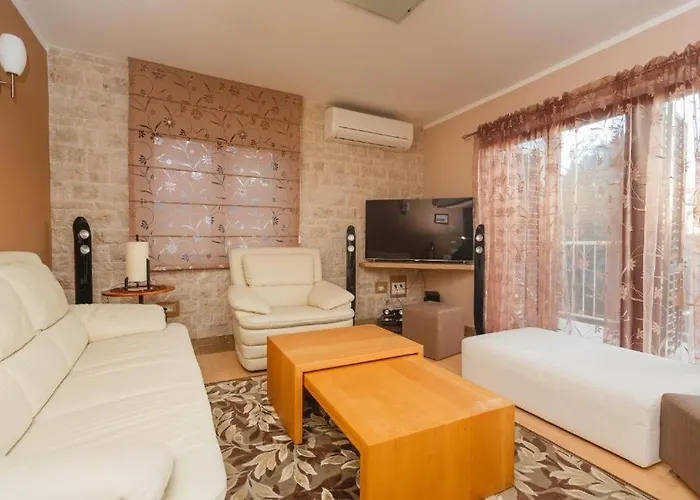 Luxury Near Bacvice